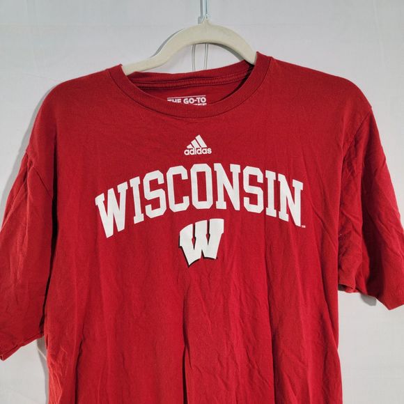 Adidas Men's Red 100% Cotton Wisconsin Badgers NCAA  T-Shirt Crew Neck Mens Larg - Picture 3 of 6
